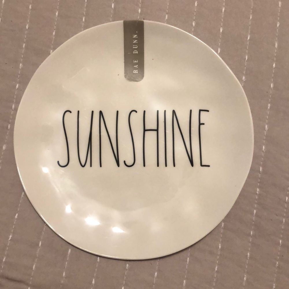 Rae Dunn Sunshine plate